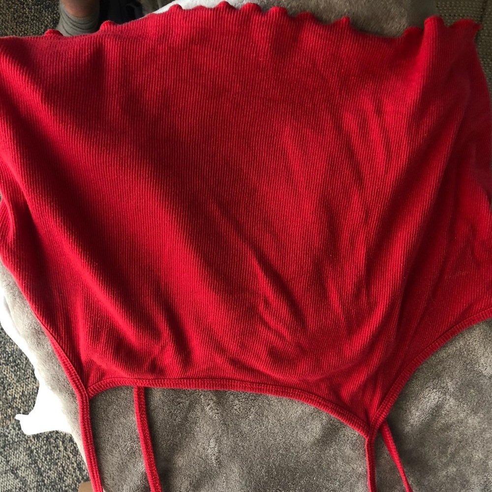 🍒wild fable red crop🍒